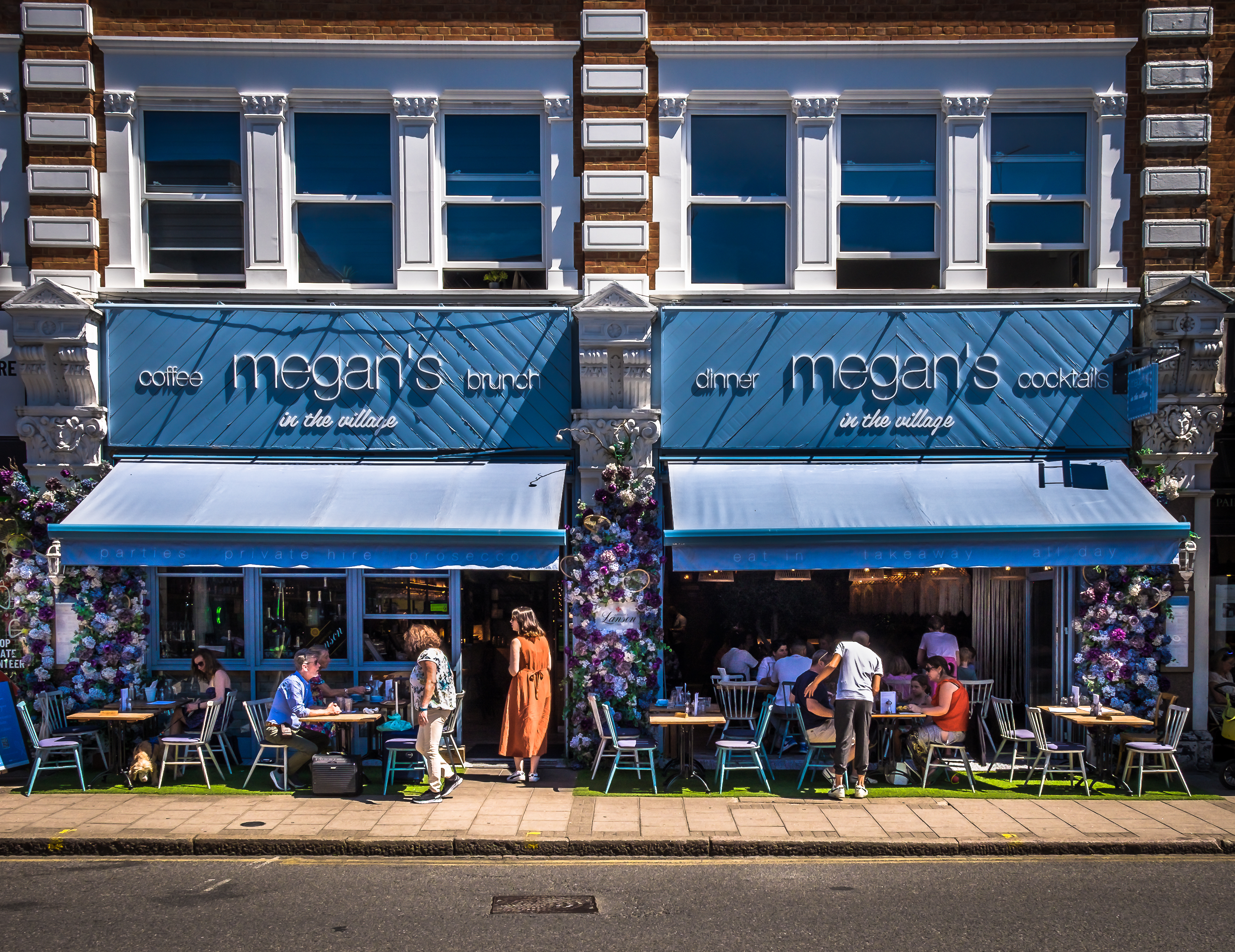 Caf&eacute; and restaurant terraces in Wimbledon Village, showing the area&rsquo;s relaxed dining and neighbourhood atmosphere.